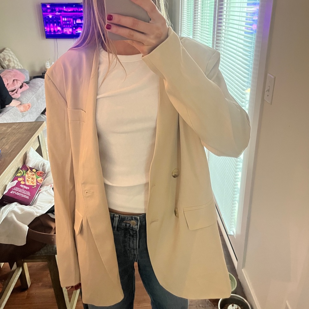 NWT oversized Cream Blazer